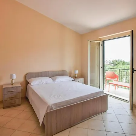 Gorgeous Home In Melito Porto Salvo * Melito Di Porto Salvo