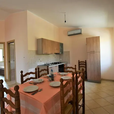 בית נופש Gorgeous Home In Melito Porto Salvo מליטו די פורטו סאלבו